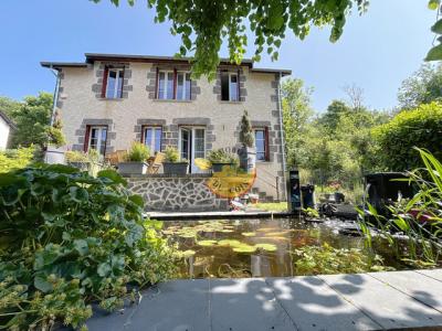 For sale Saint-nectaire 4 rooms 91 m2 Puy de dome (63710) photo 0