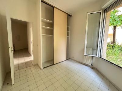 For sale Nice 3 rooms 66 m2 Alpes Maritimes (06300) photo 2