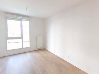 For rent Chartres 2 rooms 38 m2 Eure et loir (28000) photo 3