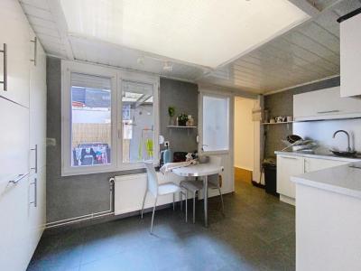 For sale Armentieres 4 rooms 95 m2 Nord (59280) photo 3