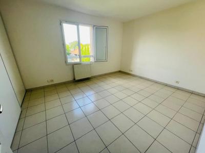 Louer Maison Saint-jean 883 euros
