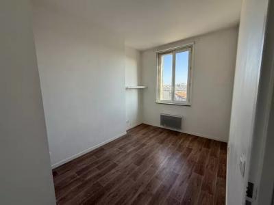 For rent Artigues-pres-bordeaux BORDEAUX 3 rooms 60 m2 Gironde (33370) photo 1