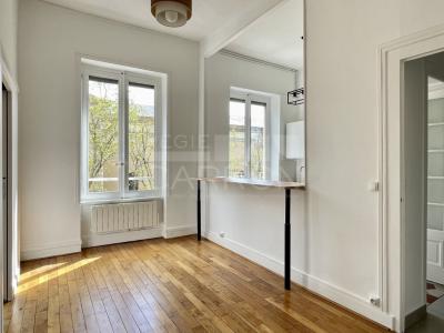 For rent Lyon-6eme-arrondissement 2 rooms 41 m2 Rhone (69006) photo 0