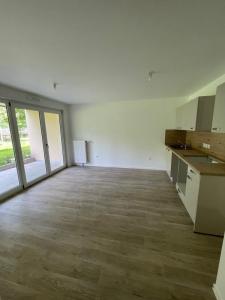 For rent Dammarie-les-lys 2 rooms 42 m2 Seine et marne (77190) photo 0