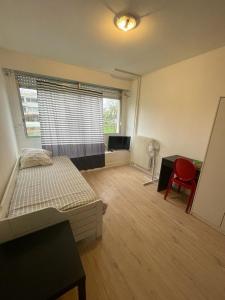 For rent Meudon 1 room 15 m2 Hauts de Seine (92190) photo 2