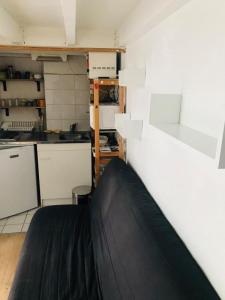 For rent Paris-11eme-arrondissement 1 room 15 m2 Paris (75011) photo 3