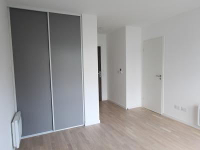 For rent Nantes 1 room 29 m2 Loire atlantique (44100) photo 3
