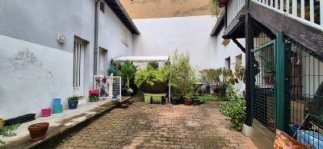 For sale PROCHE CENTRE VILLE 10 rooms 200 m2 Saone et loire (71000) photo 1