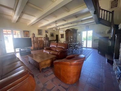 For sale PROXIMITE DOMAINE DE LA S 5 rooms 228 m2 Bouches du Rhone (13320) photo 4
