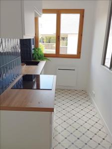 For rent Paris-20eme-arrondissement 3 rooms 64 m2 Paris (75020) photo 2