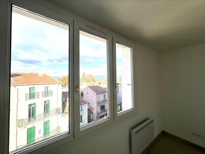 For rent Beziers 2 rooms 42 m2 Herault (34500) photo 3