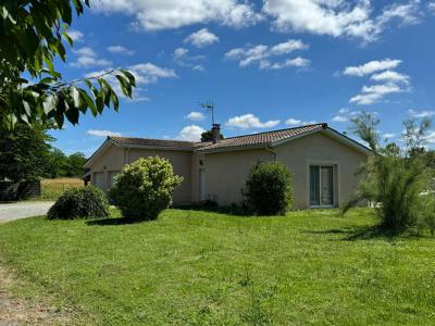For rent Bellebat 5 rooms 124 m2 Gironde (33760) photo 1