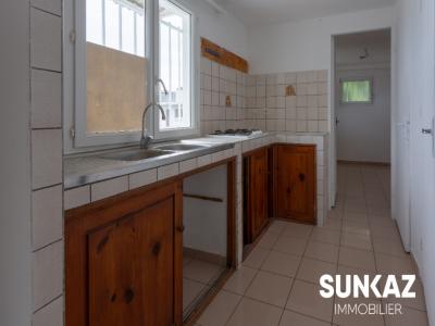 Louer Appartement 45 m2 Saint-pierre