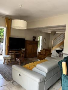 Louer Maison Auriol 2300 euros