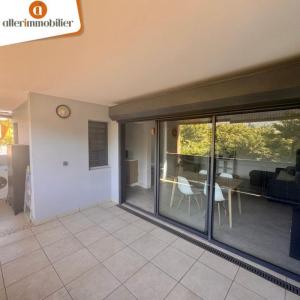 Louer Appartement 57 m2 Saint-paul