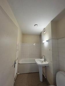 For sale Toulouse 1 room 41 m2 Haute garonne (31300) photo 2