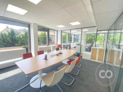 For rent Saint-cloud 2026 m2 Hauts de Seine (92210) photo 3