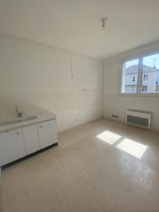 For rent Creusot 2 rooms 53 m2 Saone et loire (71200) photo 3