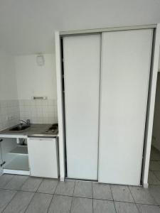 For rent Lyon-4eme-arrondissement 1 room 24 m2 Rhone (69004) photo 2