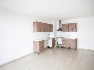 For sale Marseille-10eme-arrondissement 3 rooms 67 m2 Bouches du Rhone (13010) photo 2