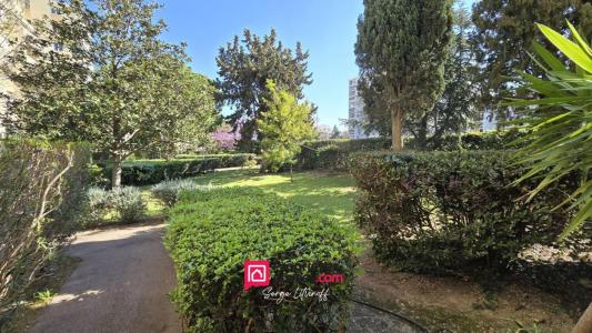 For sale Marseille-8eme-arrondissement 4 rooms 74 m2 Bouches du Rhone (13008) photo 1