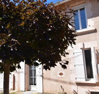For sale Roumazieres-loubert NORD (communes au Nord d'Angoulme) 5 rooms 127 m2 Charente (16270) photo 0