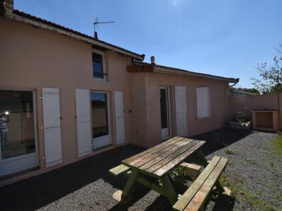 For sale Roumazieres-loubert NORD (communes au Nord d'Angoulme) 5 rooms 127 m2 Charente (16270) photo 1