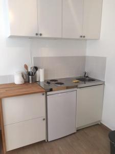 For rent Tassin-la-demi-lune 2 rooms 23 m2 Rhone (69160) photo 0