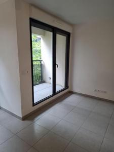 For rent Venissieux 3 rooms 67 m2 Rhone (69200) photo 2