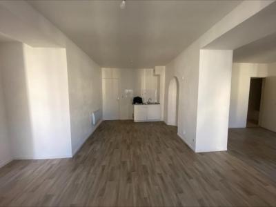 Annonce Location 2 pices Appartement Roquemaure 30