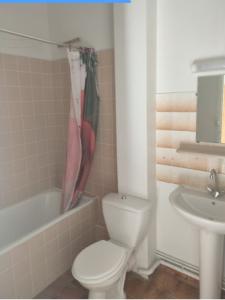 For rent Lyon-6eme-arrondissement 2 rooms 39 m2 Rhone (69006) photo 2