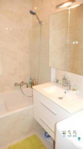 For rent Lyon-6eme-arrondissement 2 rooms 35 m2 Rhone (69006) photo 3