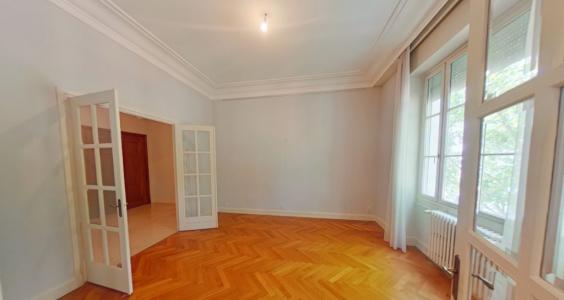 For rent Lyon-6eme-arrondissement 4 rooms 127 m2 Rhone (69006) photo 1