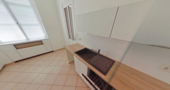 For rent Lyon-6eme-arrondissement 4 rooms 127 m2 Rhone (69006) photo 3