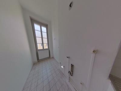 For rent Lyon-2eme-arrondissement 4 rooms 96 m2 Rhone (69002) photo 3