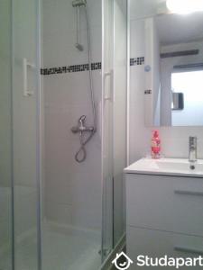 For rent Bordeaux 1 room 18 m2 Gironde (33000) photo 2