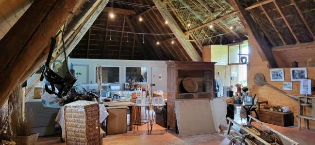 For sale 3 rooms 290 m2 Cantal (15400) photo 3