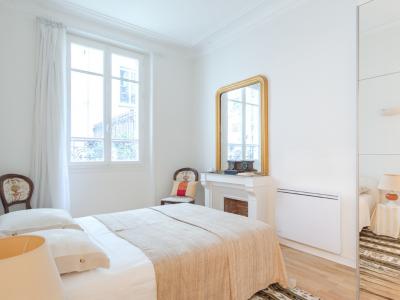 For rent Paris-11eme-arrondissement 2 rooms 55 m2 Paris (75011) photo 4