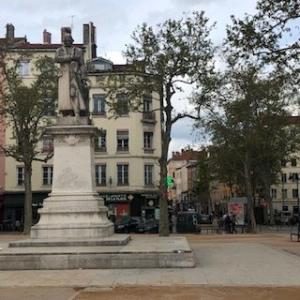 Louer Appartement Lyon-4eme-arrondissement 590 euros