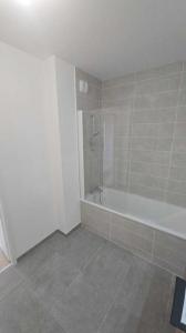 Louer Appartement Chevigny-saint-sauveur 710 euros