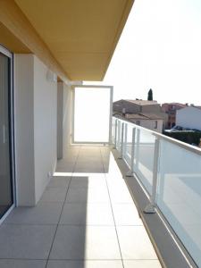 For rent Villeneuve-de-la-raho 2 rooms 45 m2 Pyrenees orientales (66180) photo 2