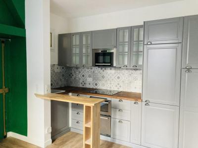 For rent Paris-11eme-arrondissement 2 rooms 29 m2 Paris (75011) photo 0