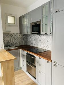 For rent Paris-11eme-arrondissement 2 rooms 29 m2 Paris (75011) photo 2