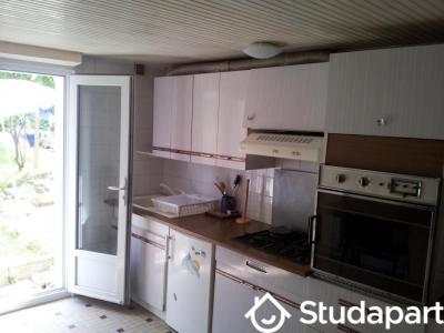 For rent Roche-sur-yon 1 room 30 m2 Vendee (85000) photo 0
