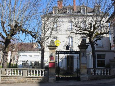 Annonce Vente 20 pices Appartement Bourbon-l'archambault 03