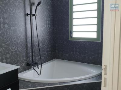 For rent Saint-pierre 88 m2 Reunion (97410) photo 1