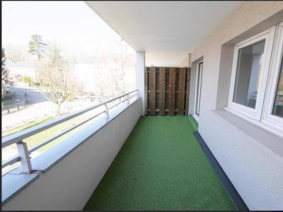Louer Appartement 70 m2 Evry