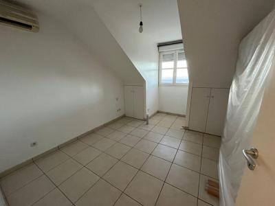 Louer Appartement 64 m2 Saint-denis-chaudron