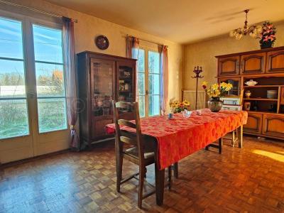 For sale Sauze-vaussais 5 rooms 93 m2 Deux sevres (79190) photo 2