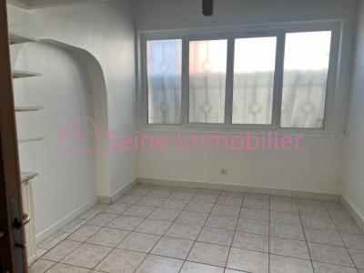 Louer Local commercial Vitry-sur-seine 14460 euros